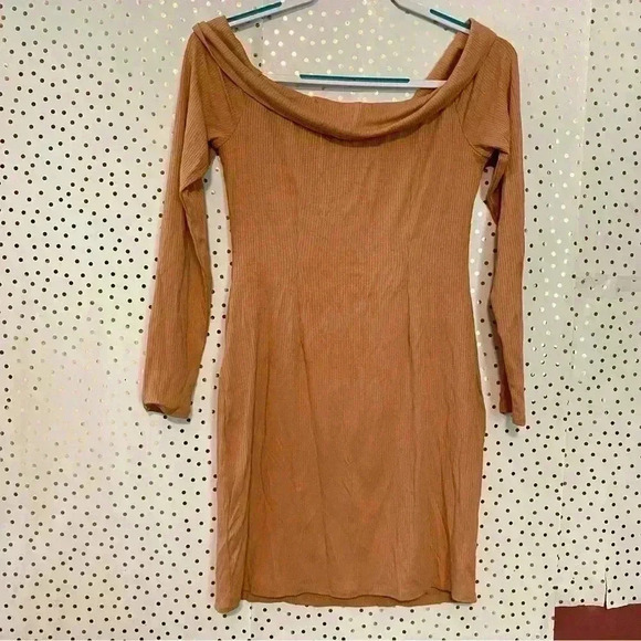 Privacy Please Revolve Silas Off The Shoulder Ribbed Long Sleeve - Picture 6 of 6